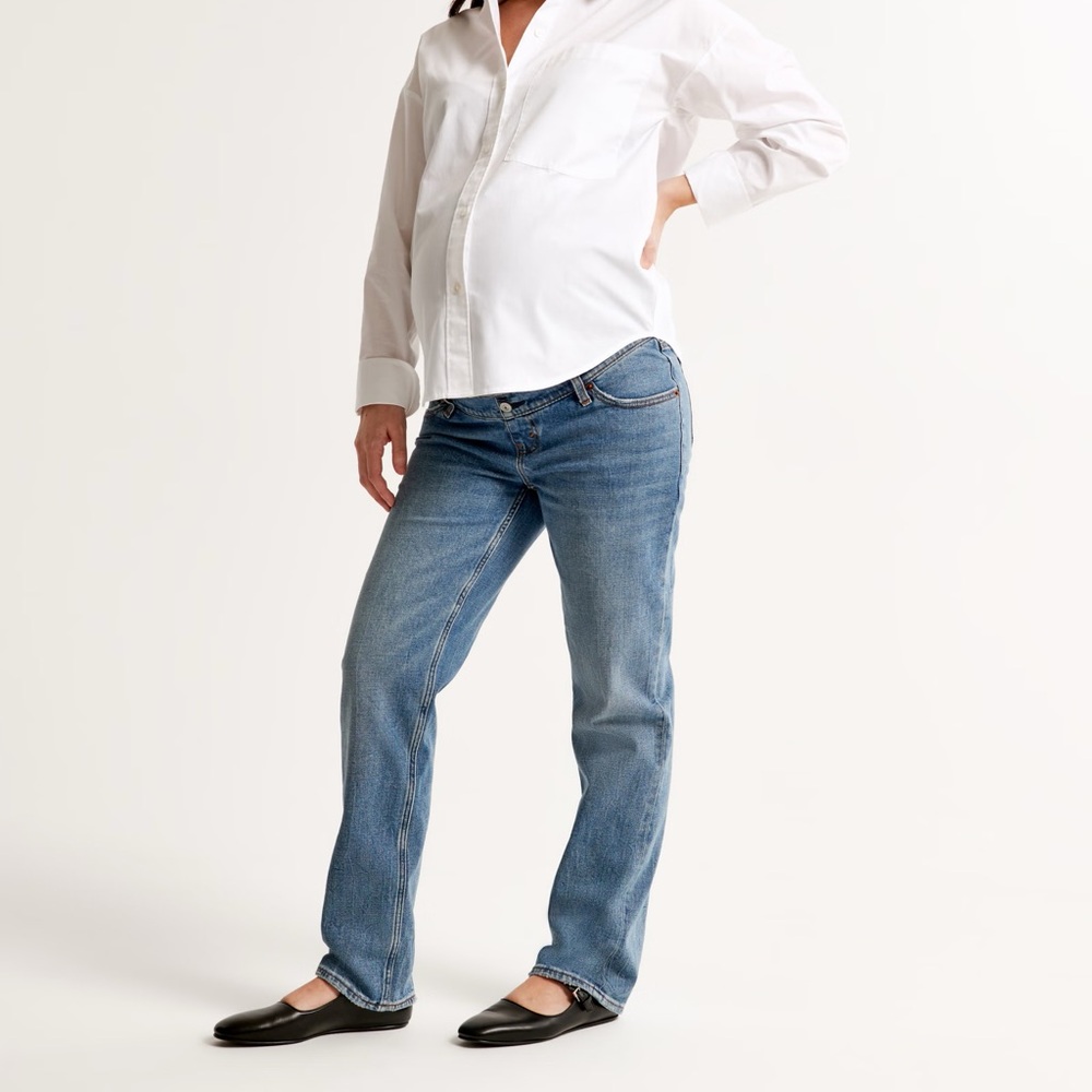 Abercrombie & Fitch “90’s Straight” Maternity Jeans